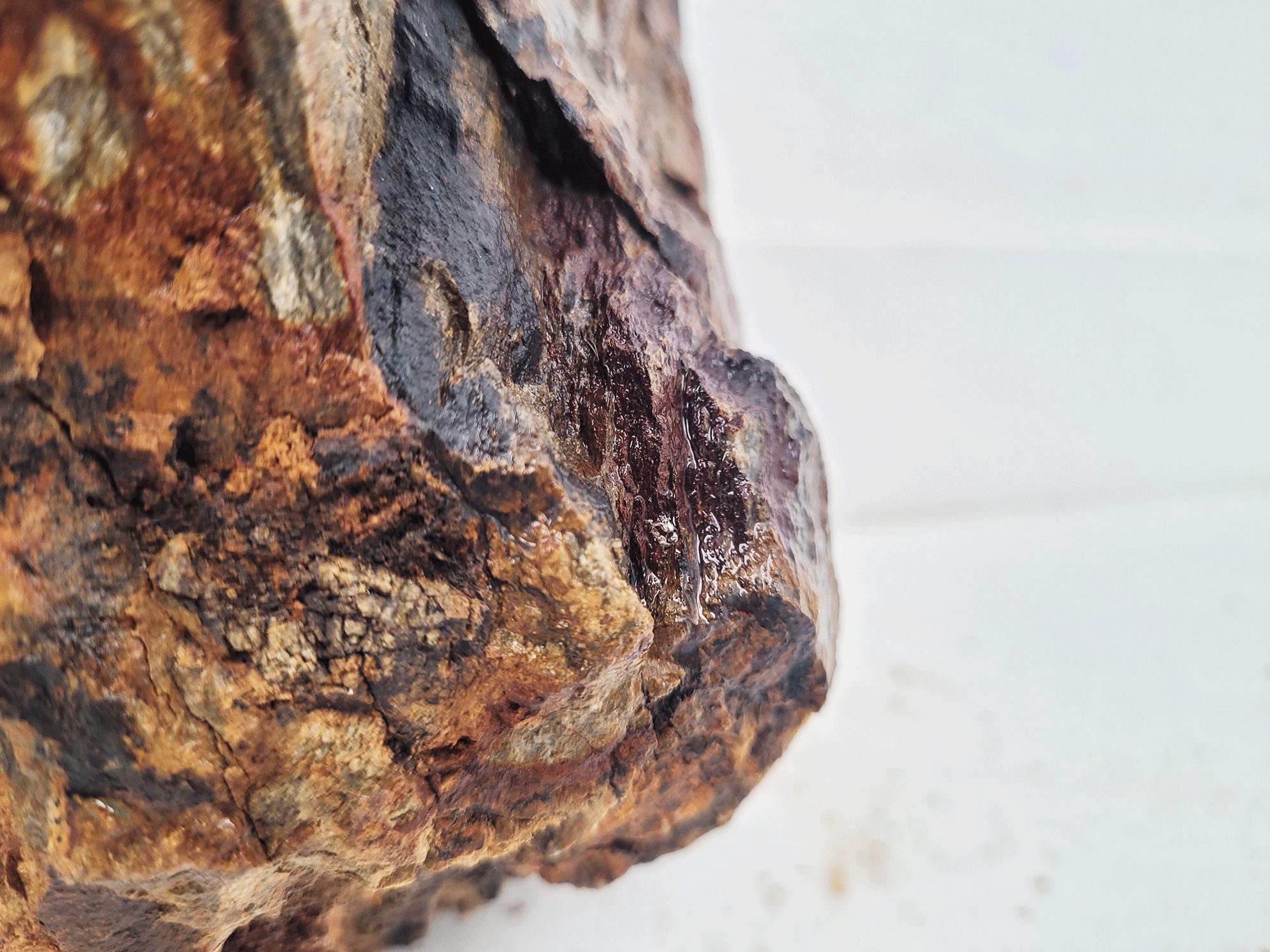 wio_stones_bumblebee_detail